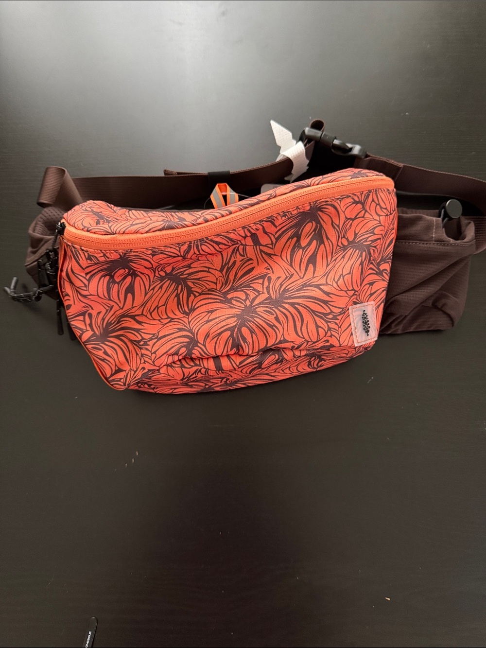 Free People Movement The Happy Camper Sling Bag Coral Floral Fanny Pack - NEW - Picture 3 of 10